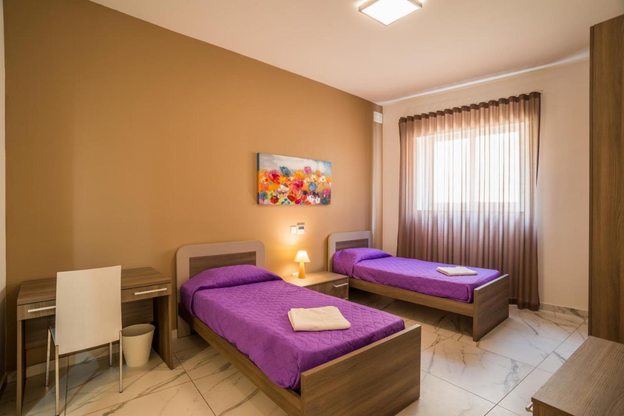 The Sea-Bank Villa Apartments Marsaskala Buitenkant foto