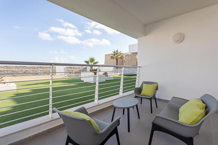 The Sea-Bank Villa Apartments Marsaskala Buitenkant foto
