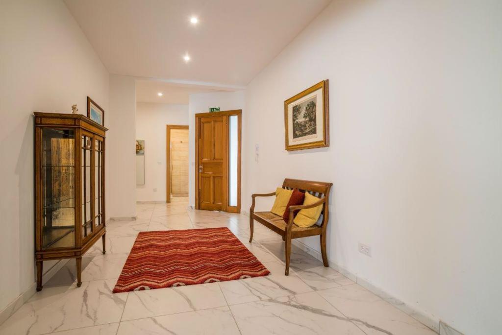 The Sea-Bank Villa Apartments Marsaskala Buitenkant foto